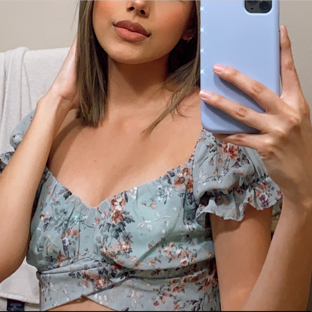 Cropped top